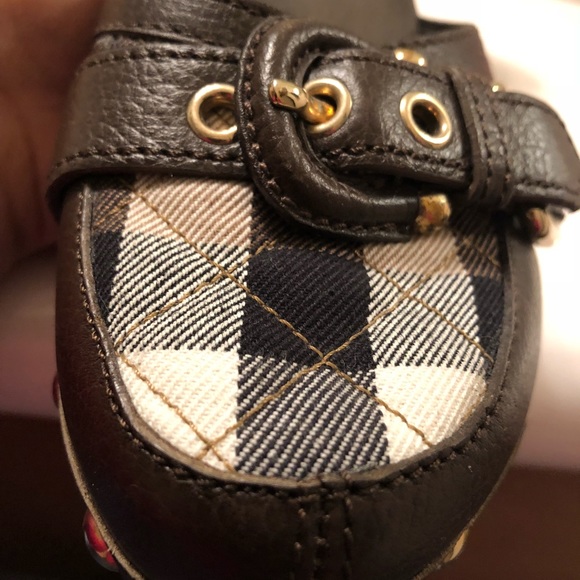 BURBERRY heels!๐๐ - Picture 5 of 8